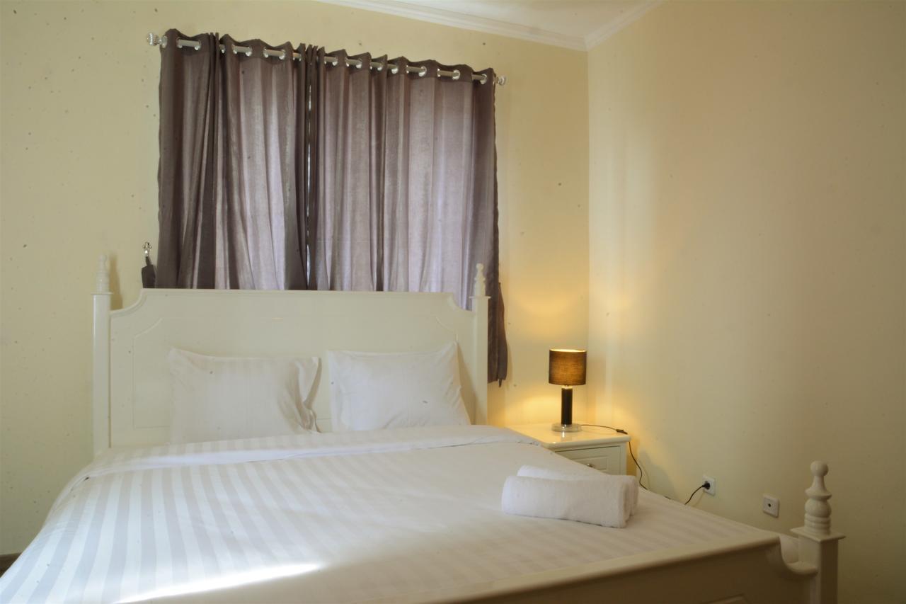 3Br Grand Palace With Private Bathtub By Travelio Jakarta Ngoại thất bức ảnh