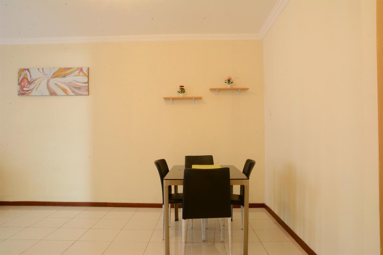 3Br Grand Palace With Private Bathtub By Travelio Jakarta Ngoại thất bức ảnh